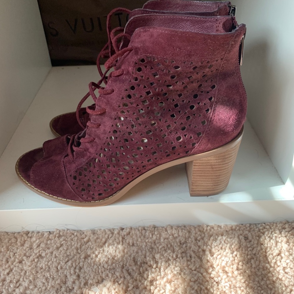 Vince camuto open toe booties
